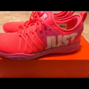 Nike Free TR7 Training Shoes - Pink
